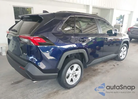 2021 Toyota Rav4 Xle from USA, damaged, VIN 2T3W1RFV4MW153450